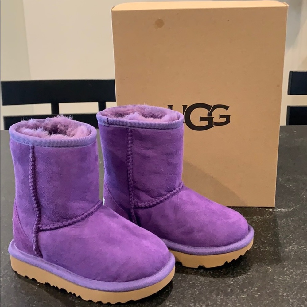 Purple Uggs - toddler USA 8 New in box!